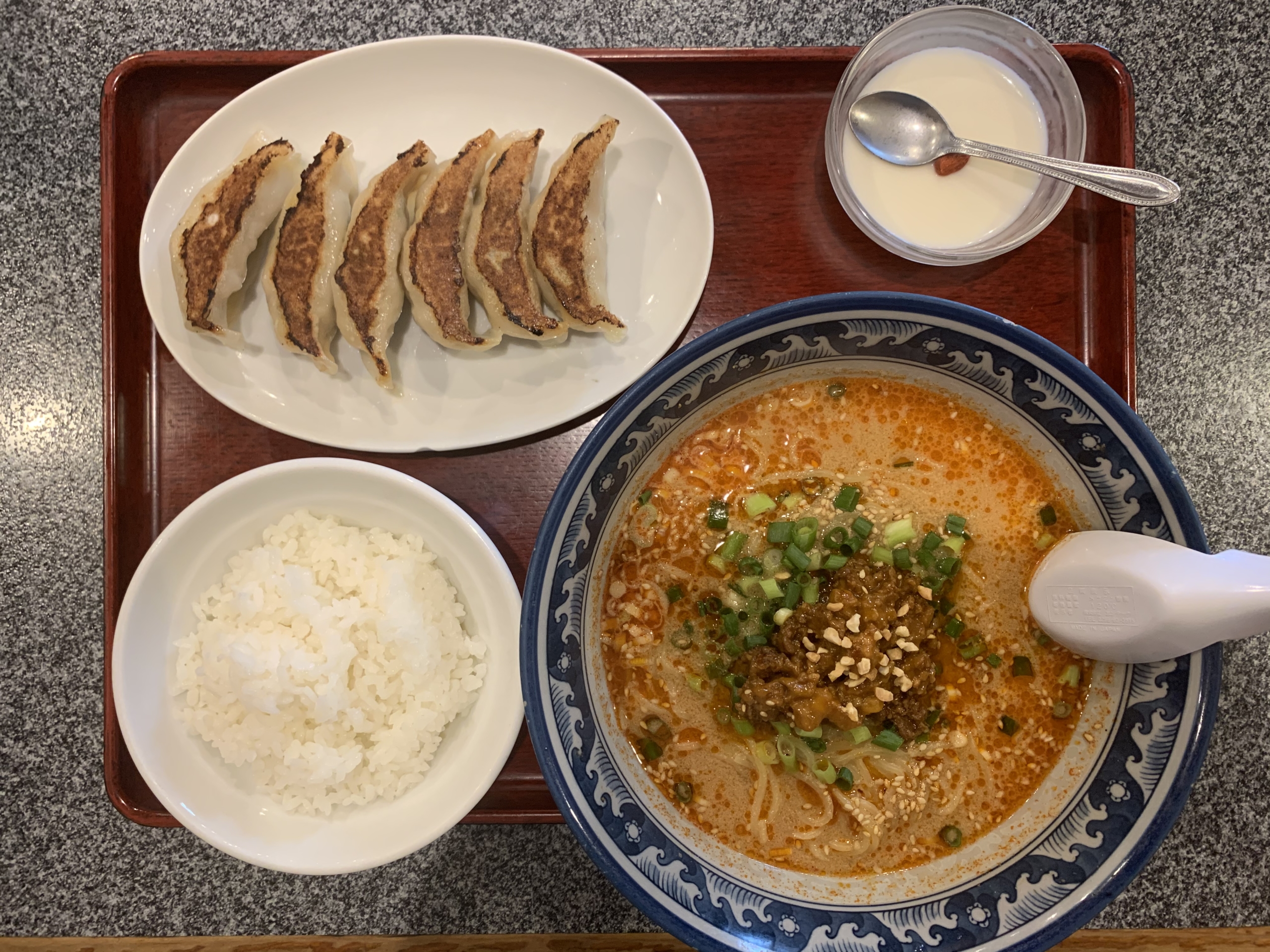 西安餃子房 四川風担々麺セット 元住吉 スガラの今日の一杯