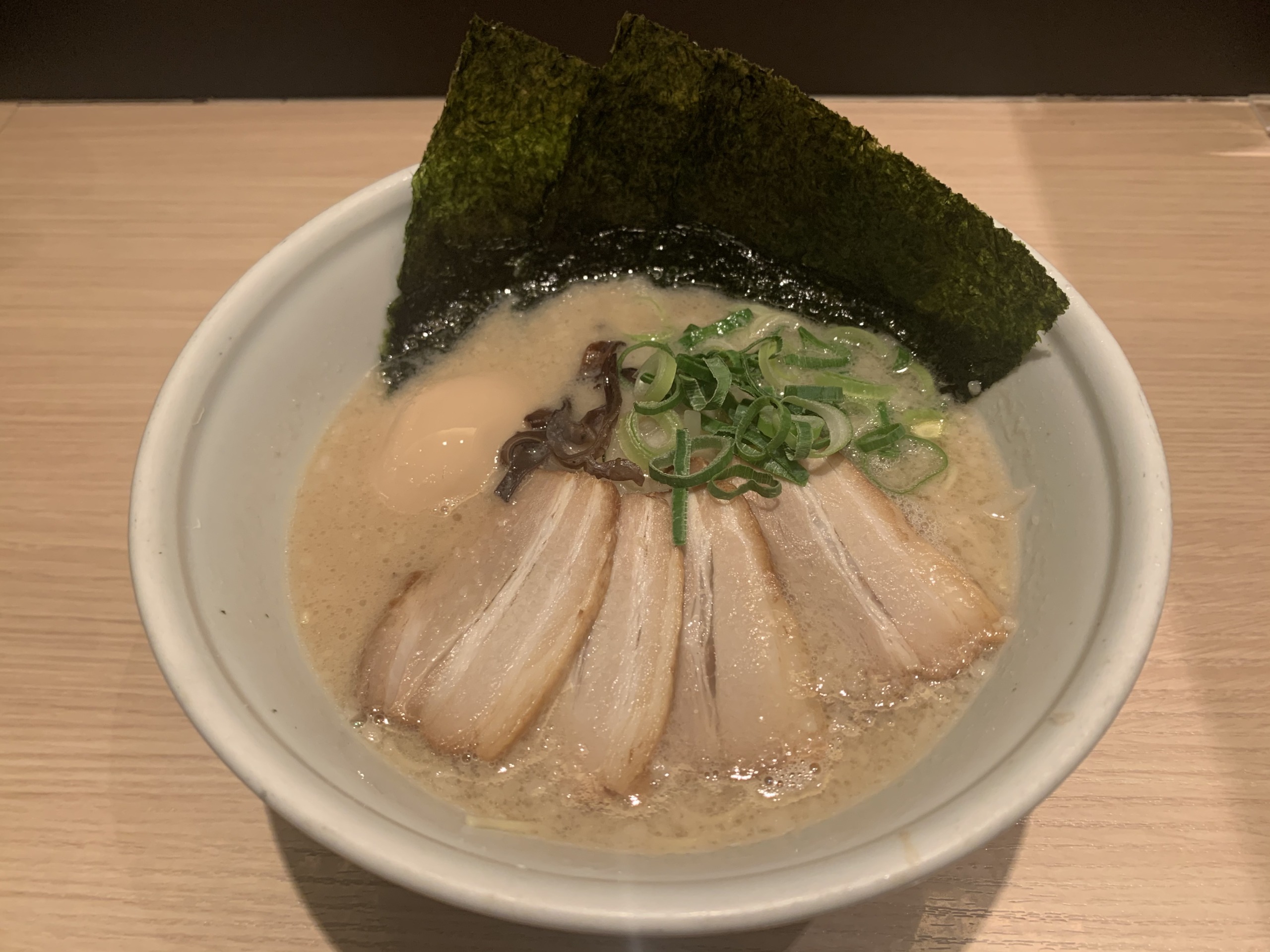 【豚骨醤油ラーメン麺硬めさま専用】東京エイリアンズ 缶バッジ 天空橋 カフェ 東京エイリアンズ」トレーディング缶バッジ | スクウェア