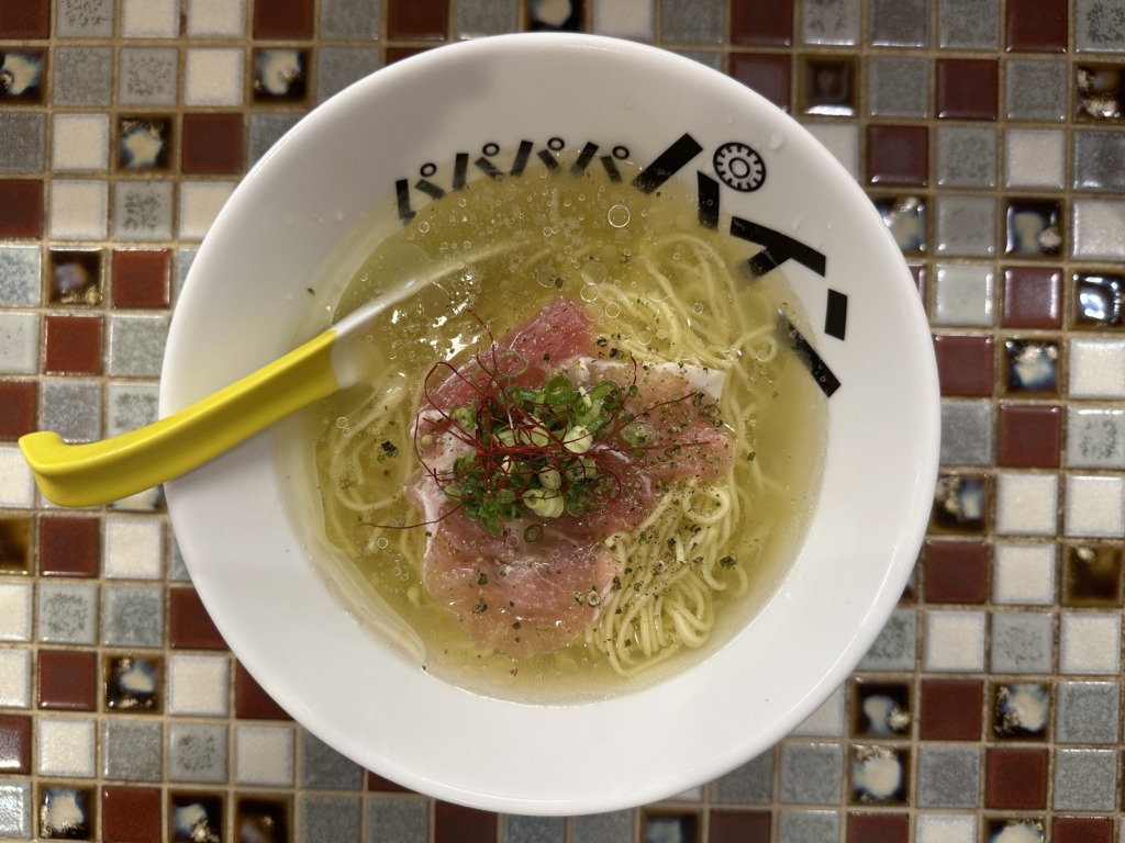 パイナップルラーメン屋さん パパパパパイン